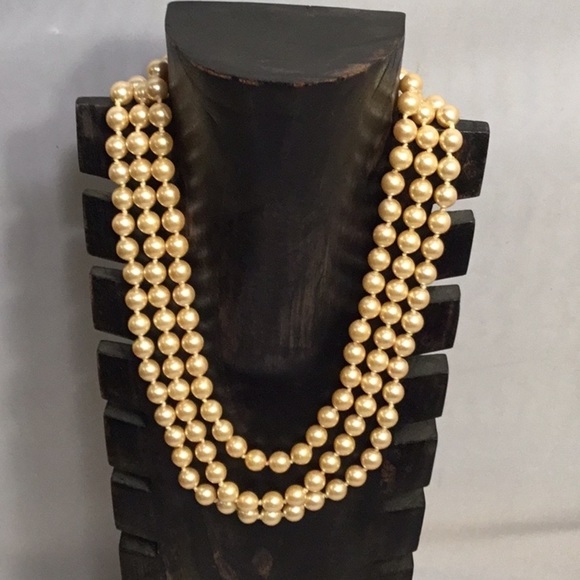 Vintage 3 STRANDS FAUX PEARL